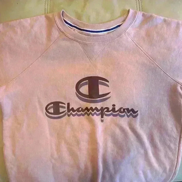 Women’s Long Sleeve Champion Sweatshirt-Like New! Size Small - Picture 2 of 3